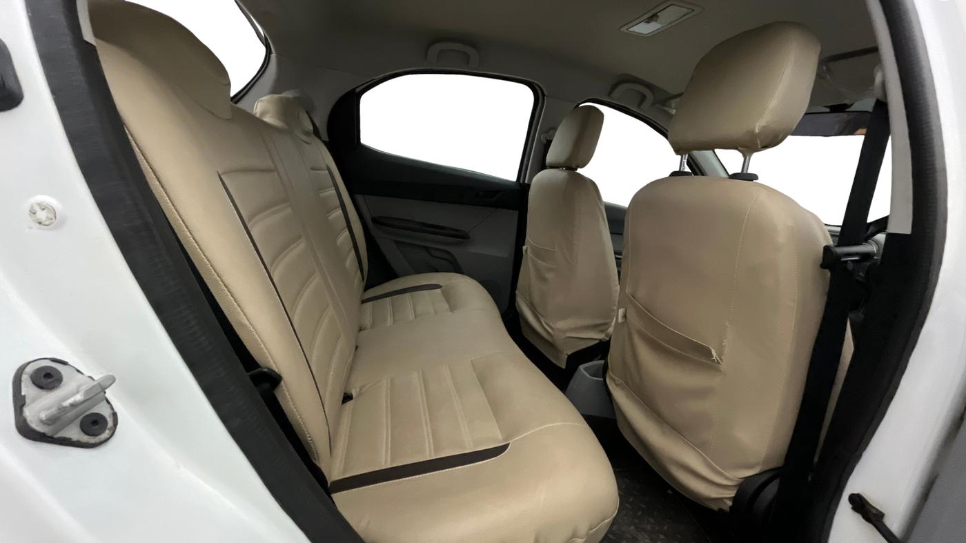 2021 Tata Tiago XT (O) PETROL, Petrol, Manual, 31,998 km, Right Side Rear Door Cabin