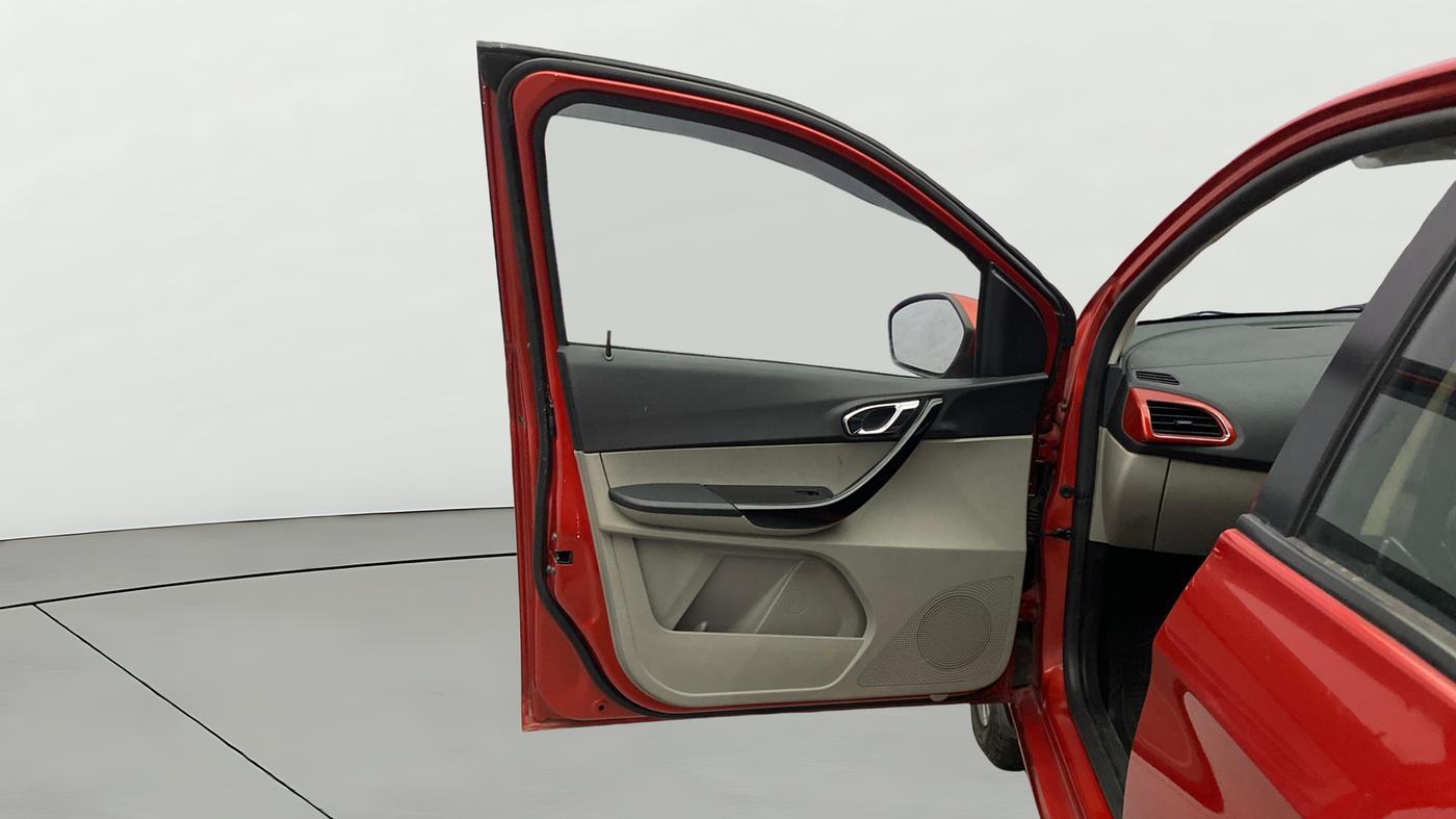 2019 Tata Tiago XZ PLUS PETROL, Petrol, Manual, 33,048 km, LHS Front Door