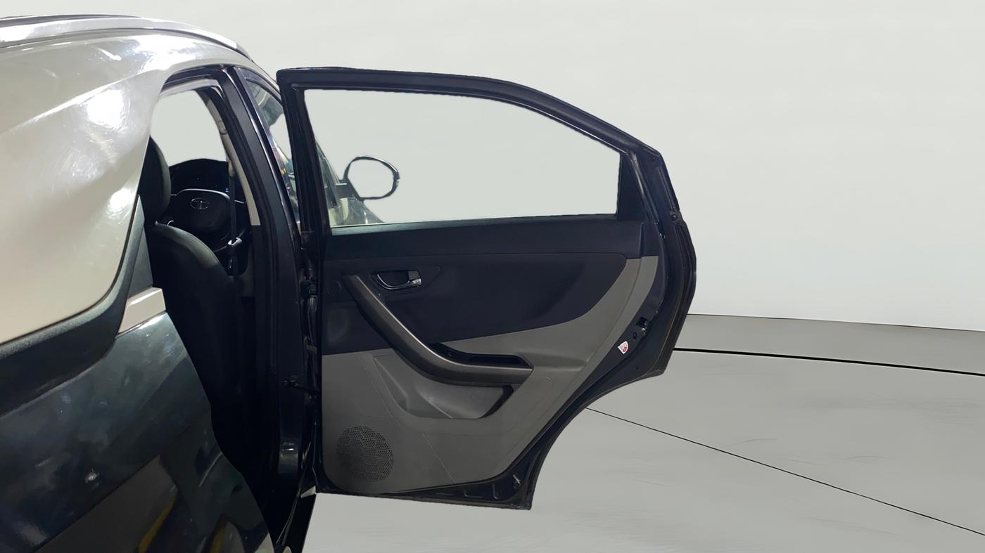 2018 Tata NEXON XZA PLUS PETROL DUAL TONE, Petrol, Automatic, 58,401 km, RHS Rear Door