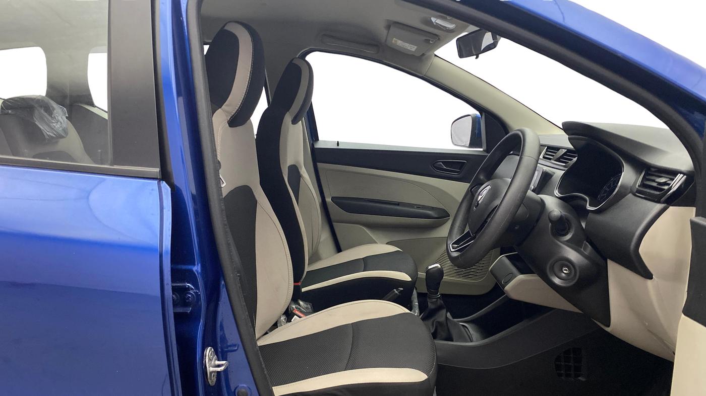 2020 Renault TRIBER RXT AMT, Petrol, Automatic, 31,413 km, Right Side Front Door Cabin