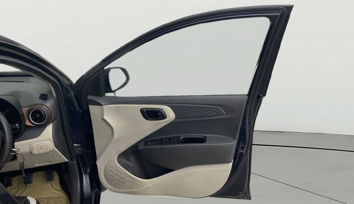 2023 Hyundai AURA S 1.2 CNG, CNG, Manual, 47,910 km, RHS Front Door