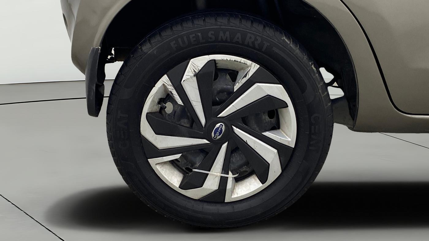 2020 Datsun Redi Go T(O) 1.0 AMT, Petrol, Automatic, 63,915 km, Right Rear Wheel
