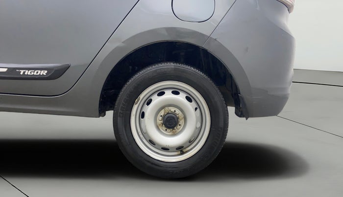 2022 Tata TIGOR XE PETROL, Petrol, Manual, 30,543 km, Left Rear Wheel