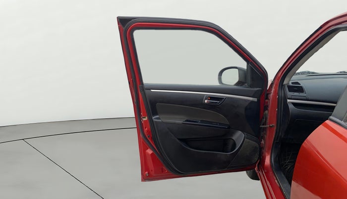 2014 Maruti Swift VXI, Petrol, Manual, 1,44,858 km, LHS Front Door
