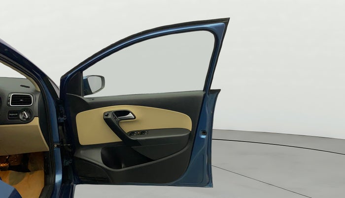 2016 Volkswagen Ameo HIGHLINE1.2L, Petrol, Manual, 68,683 km, RHS Front Door