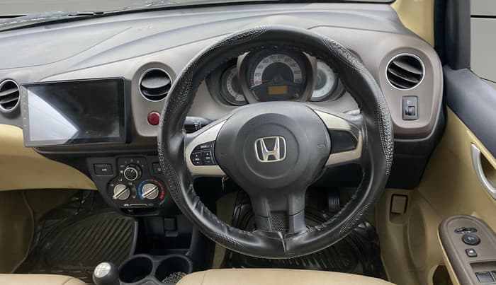 2013 Honda Brio V MT, Petrol, Manual, 64,997 km, Steering Wheel Close Up