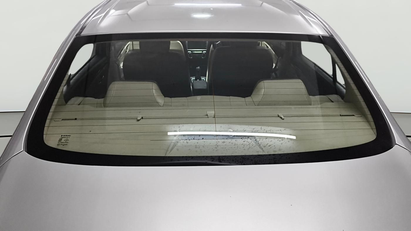 2016 Maruti Ciaz ZXI+, Petrol, Manual, 29,751 km, Rear Windshield