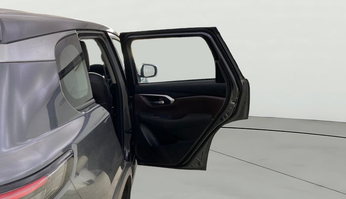 2024 Maruti Grand Vitara SIGMA SMART HYBRID, Petrol, Manual, 25,788 km, RHS Rear Door