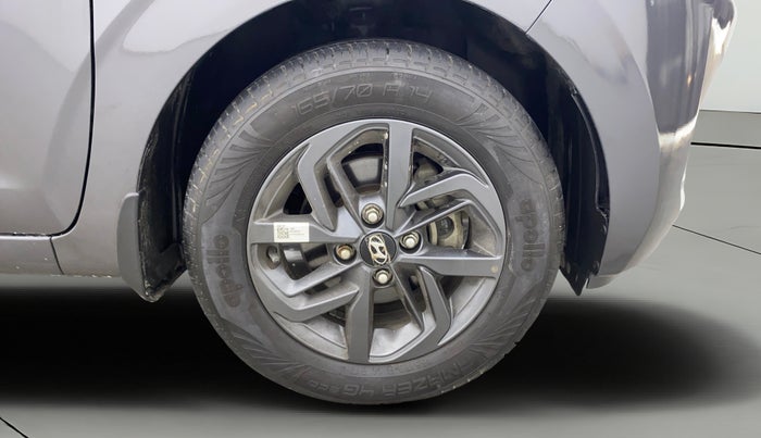 2022 Hyundai GRAND I10 NIOS SPORTZ AMT 1.2 KAPPA VTVT, Petrol, Automatic, 4,494 km, Right Front Wheel