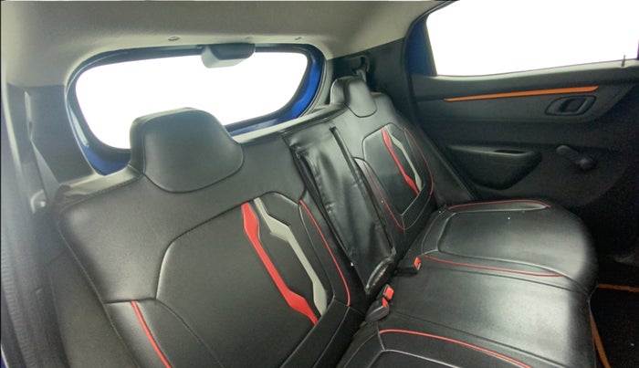 2019 Renault Kwid CLIMBER 1.0, Petrol, Manual, 56,299 km, Right Side Rear Door Cabin