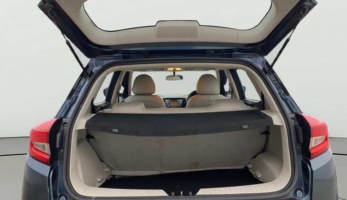 2021 Mahindra XUV300 W6 1.2 PETROL AMT, Petrol, Automatic, 63,607 km, Boot Open Zoomed View