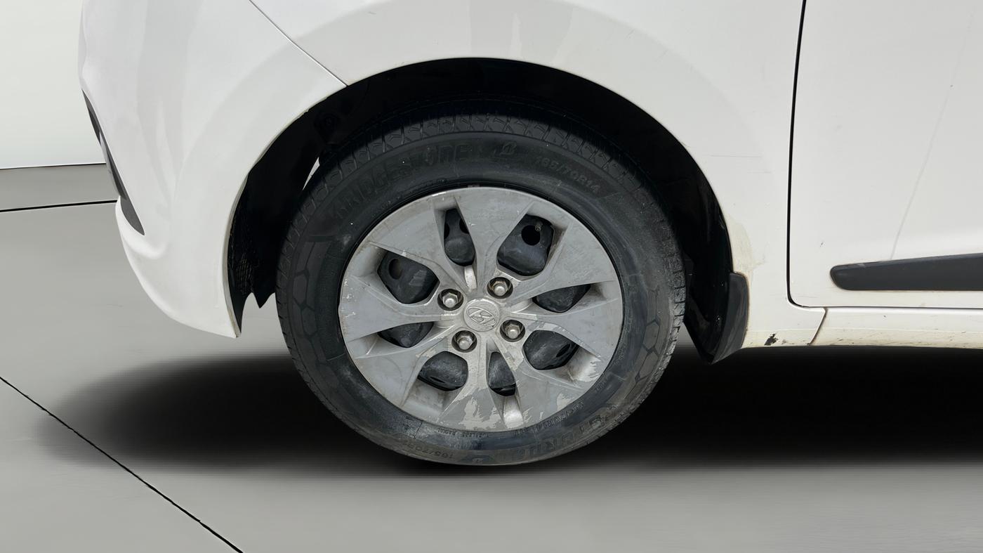 2015 Hyundai Xcent S 1.2, Petrol, Manual, 89,441 km, Left Front Wheel