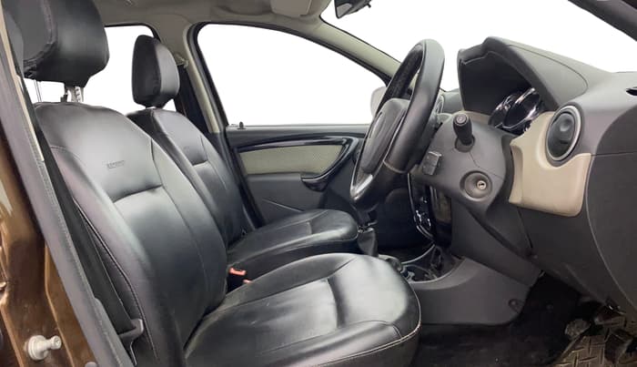 2015 Renault Duster RXL PETROL, Petrol, Manual, 54,271 km, Right Side Front Door Cabin