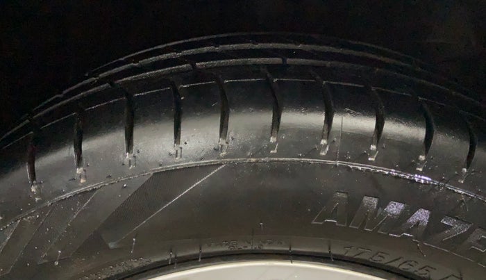 2014 Honda Amaze 1.2L I-VTEC S, Petrol, Manual, 44,669 km, Right Front Tyre Tread