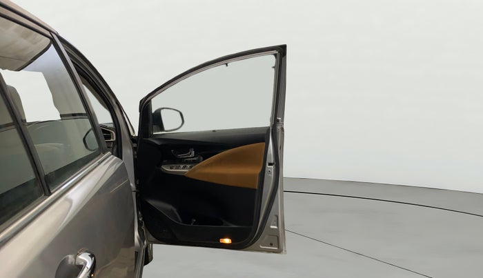 2017 Toyota Innova Crysta 2.7 ZX AT 7 STR, Petrol, Automatic, 61,710 km, RHS Front Door