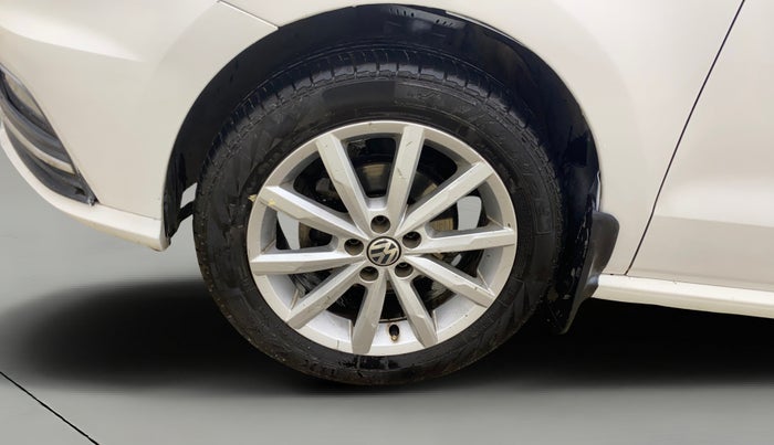 2017 Volkswagen Ameo HIGHLINE1.2L PLUS 16 ALLOY, Petrol, Manual, 83,634 km, Left Front Wheel