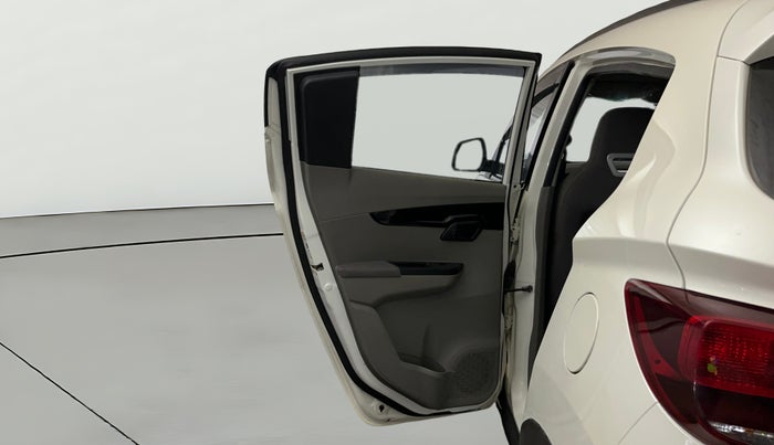 2017 Mahindra Kuv100 K6 6 STR, Petrol, Manual, 42,259 km, LHS Rear Door