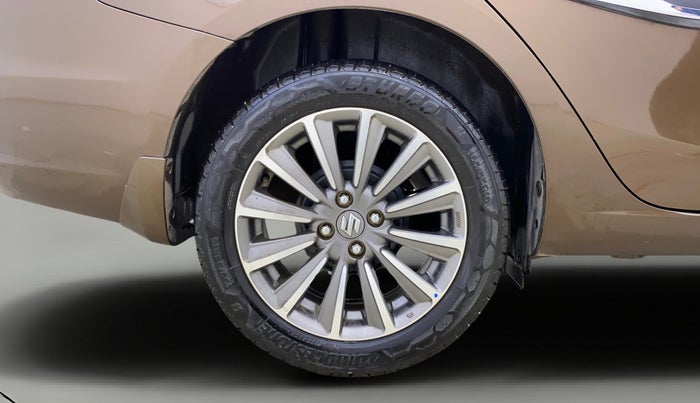 2020 Maruti Ciaz ALPHA 1.5 SHVS PETROL, Petrol, Manual, 44,734 km, Right Rear Wheel