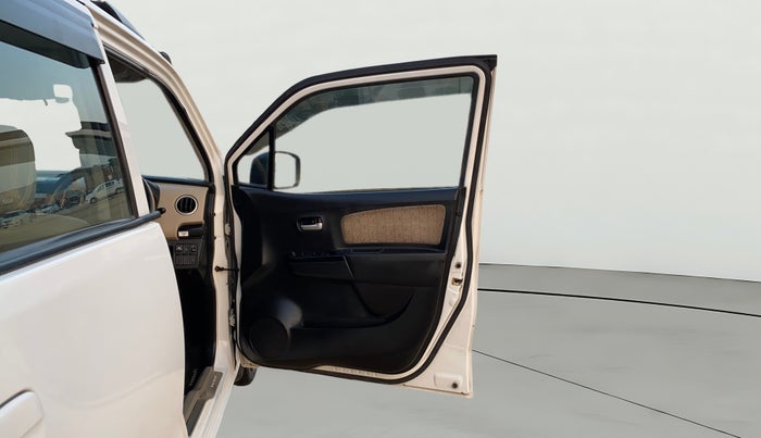 2017 Maruti Wagon R 1.0 VXI, CNG, Manual, 71,620 km, RHS Front Door