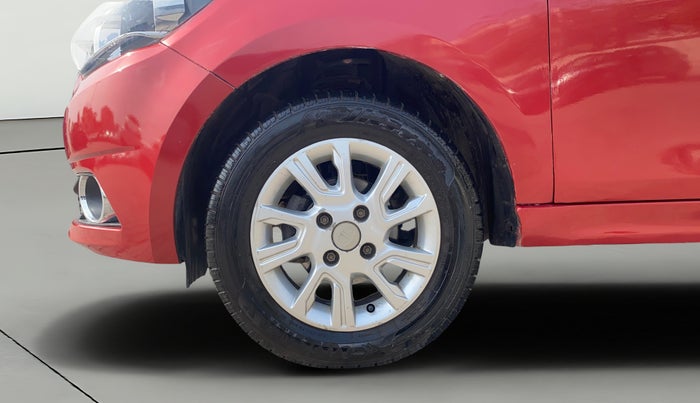 2017 Tata Tiago XZ PETROL, Petrol, Manual, 56,314 km, Left Front Wheel