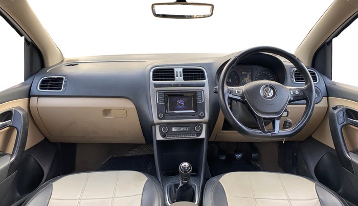 2016 Volkswagen Ameo HIGHLINE1.2L, Petrol, Manual, 53,385 km, Dashboard