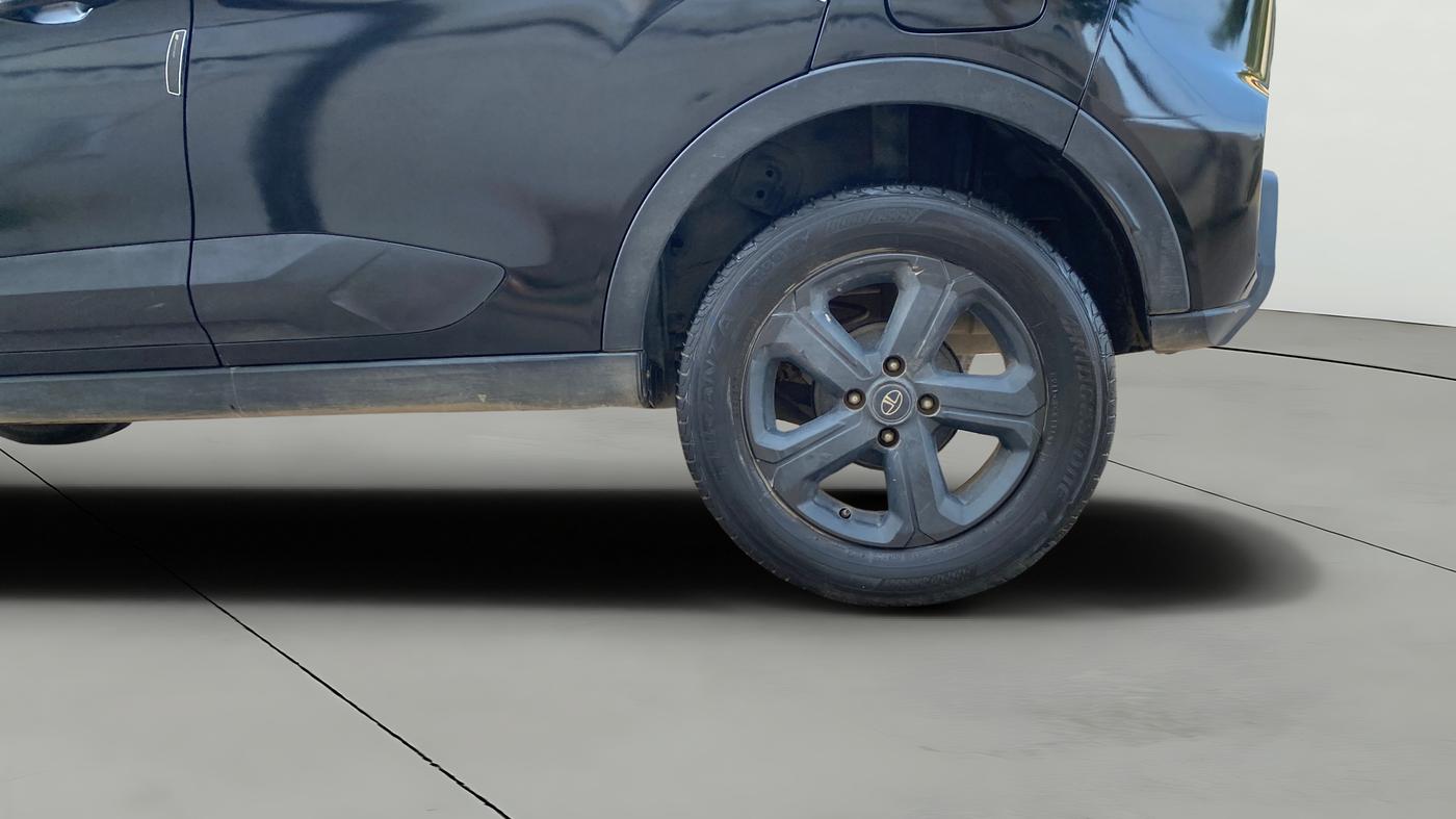 2021 Tata NEXON XZ PLUS PETROL DARK EDITION, Petrol, Manual, 1,07,792 km, Left Rear Wheel