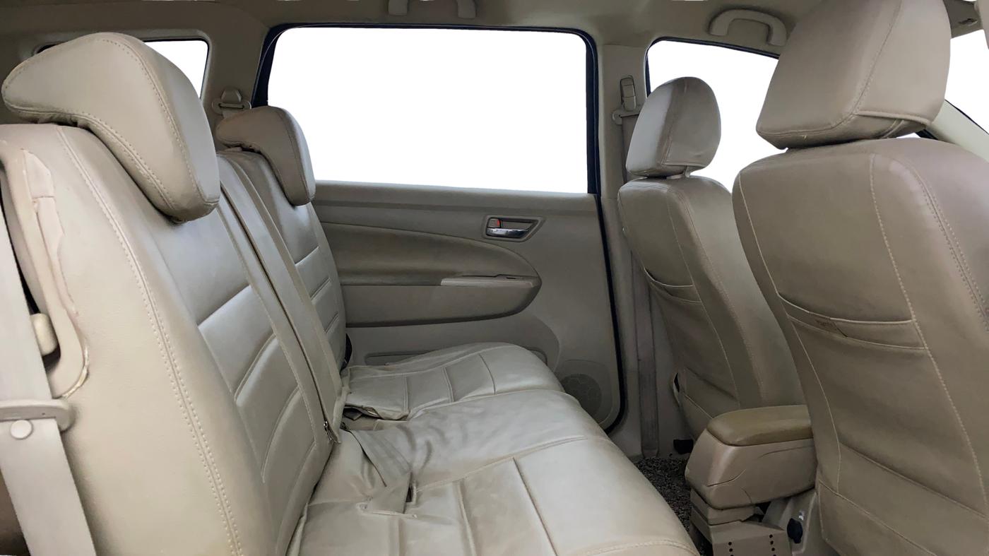 2015 Maruti Ertiga ZXI+, Petrol, Manual, 99,150 km, Right Side Rear Door Cabin