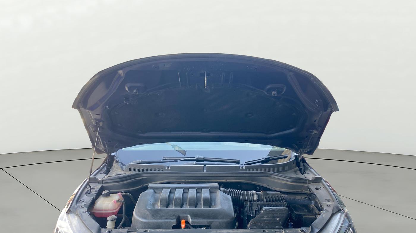 2021 Mahindra XUV700 AX 7 P AT 7 STR, Petrol, Automatic, 21,291 km, Open Bonet