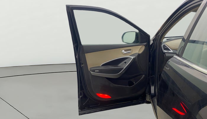 2014 Hyundai Santa Fe 4 WD AT, Diesel, Automatic, 88,620 km, LHS Front Door