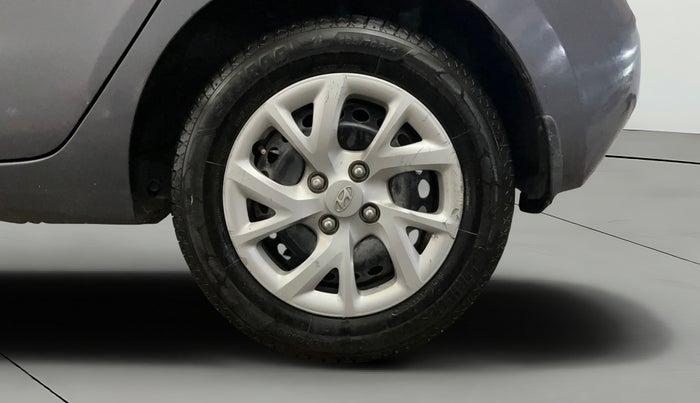 2017 Hyundai Grand i10 MAGNA AT 1.2 KAPPA VTVT, Petrol, Automatic, 68,959 km, Left Rear Wheel