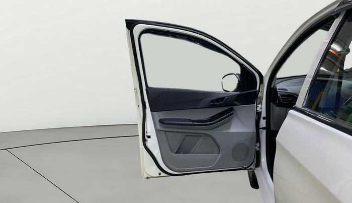 2022 Tata Tiago XT CNG, CNG, Manual, 14,186 km, LHS Front Door