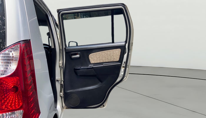 2017 Maruti Wagon R 1.0 VXI, Petrol, Manual, 75,895 km, RHS Rear Door