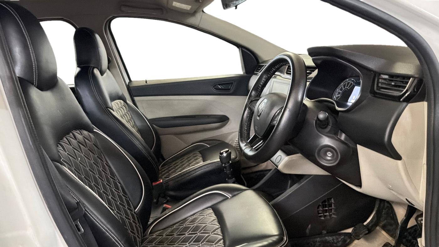 2020 Renault TRIBER RXT, Petrol, Manual, 58,311 km, Right Side Front Door Cabin