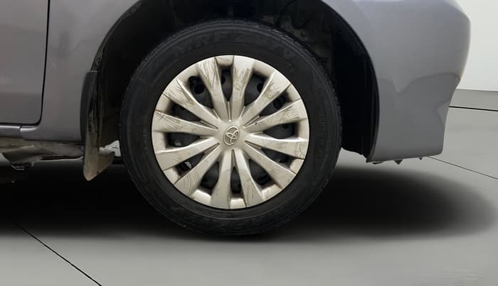 2015 Toyota Etios Liva V, Petrol, Manual, 59,013 km, Right Front Wheel