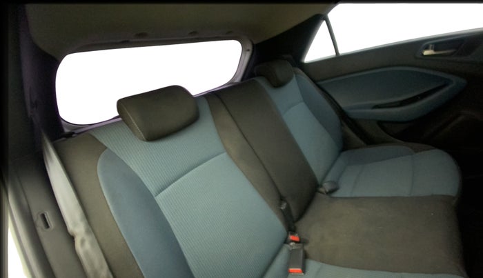 2016 Hyundai i20 Active 1.4 SX, Diesel, Manual, 58,207 km, Right Side Rear Door Cabin