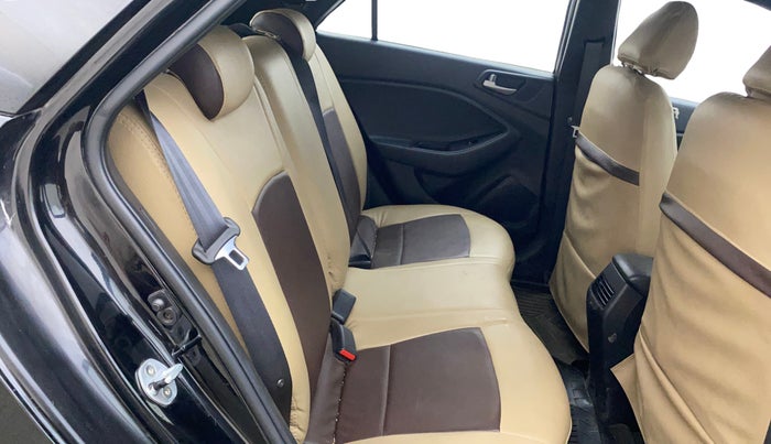 2016 Hyundai i20 Active 1.2 SX, Petrol, Manual, 35,115 km, Right Side Rear Door Cabin