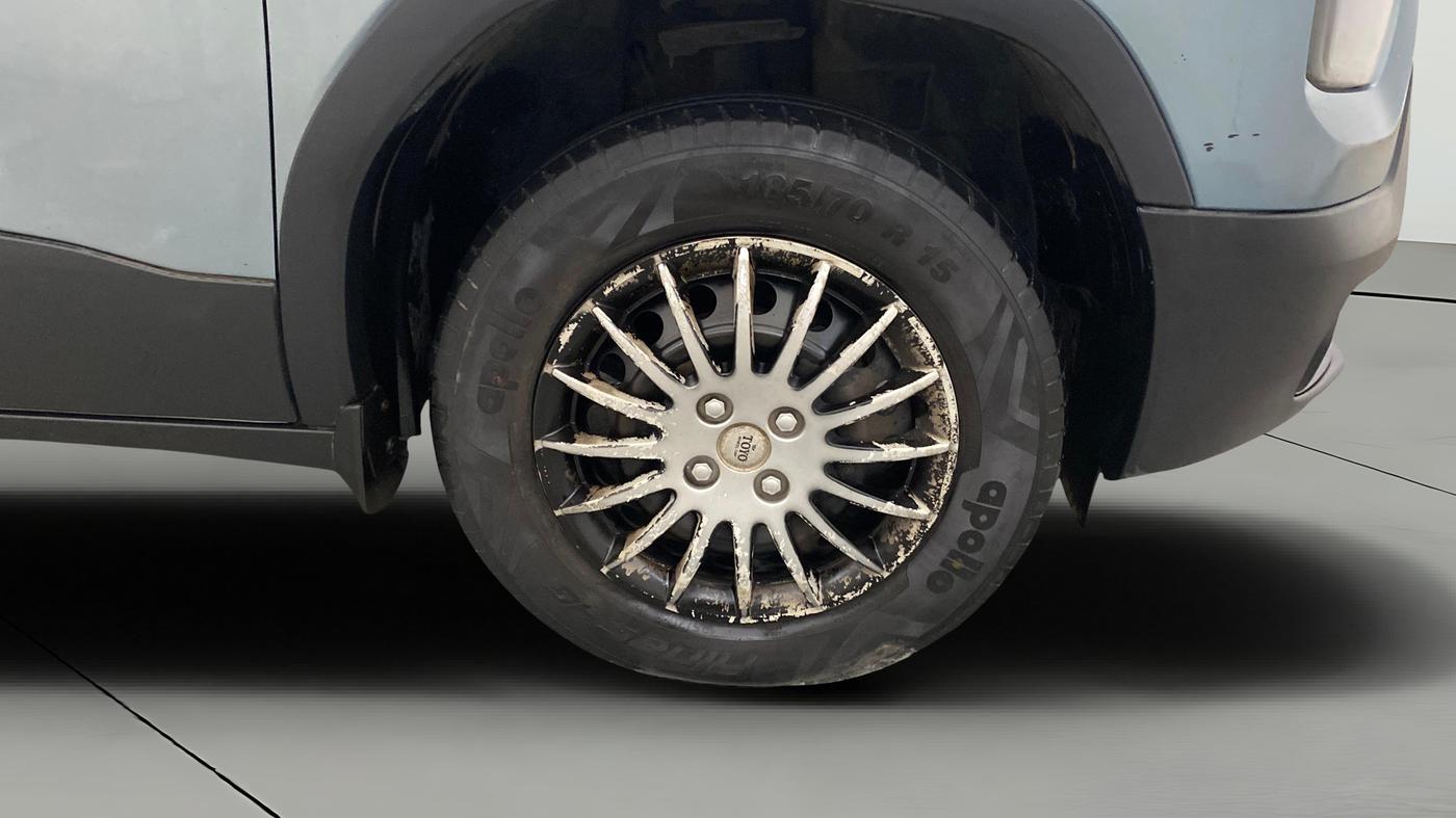 2021 Tata PUNCH ADVENTURE AMT, Petrol, Automatic, 56,452 km, Right Front Wheel