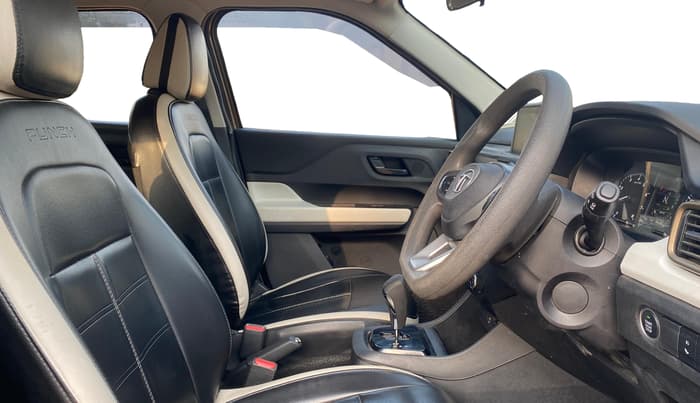 2022 Tata PUNCH ACCOMPLISHED AMT, Petrol, Automatic, 62,065 km, Right Side Front Door Cabin