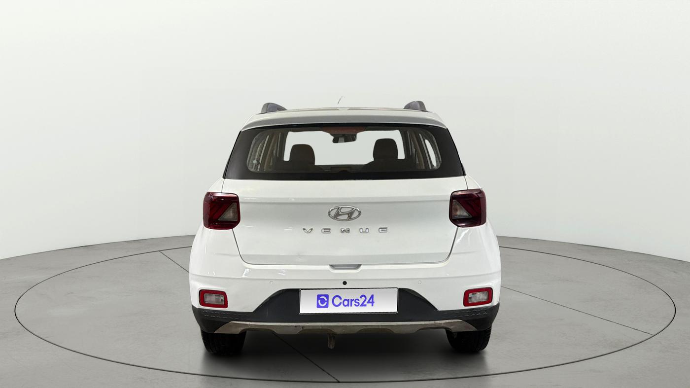 2021 Hyundai VENUE S+ 1.2, Petrol, Manual, 46,137 km, Back/Rear