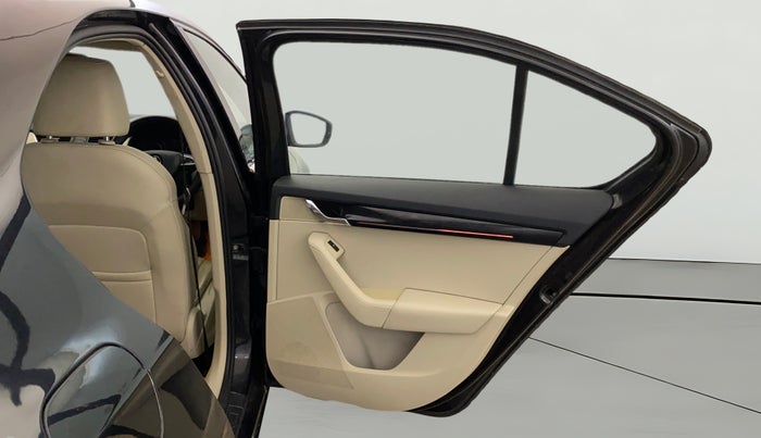 2019 Skoda Octavia L&K 1.8 TSI AT, Petrol, Automatic, 35,910 km, RHS Rear Door