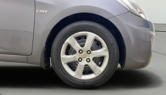 2012 Hyundai Verna FLUIDIC 1.4 CRDI, Diesel, Manual, 1,35,592 km, Right Front Wheel