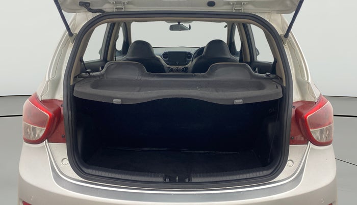 2016 Hyundai Grand i10 SPORTZ 1.2 KAPPA VTVT, Petrol, Manual, 49,219 km, Boot Open Zoomed View