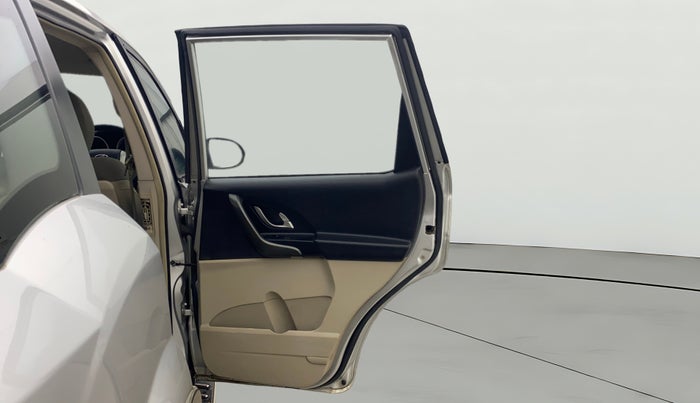 2016 Mahindra XUV500 W6, Diesel, Manual, 89,770 km, RHS Rear Door