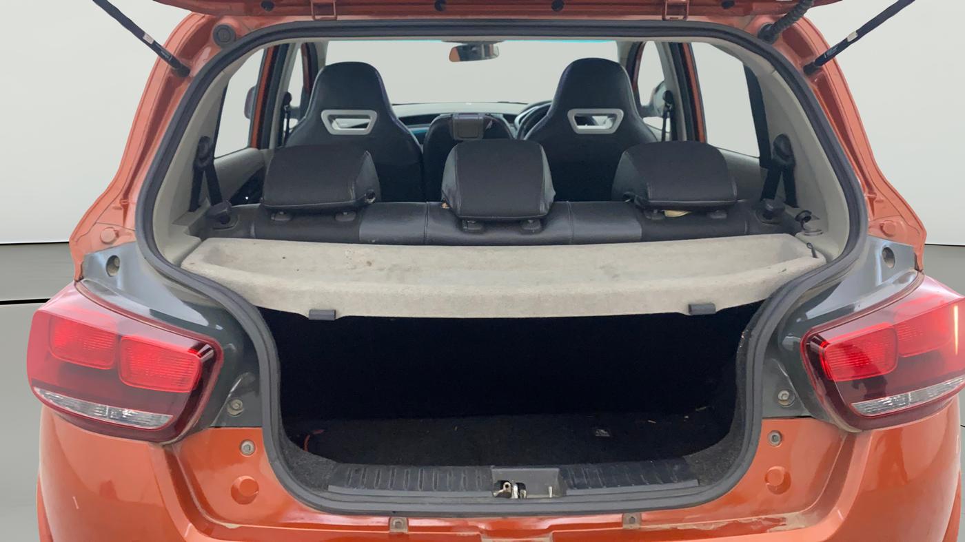 2016 Mahindra Kuv100 K8 D 6 STR, Diesel, Manual, 90,515 km, Boot Open Zoomed View