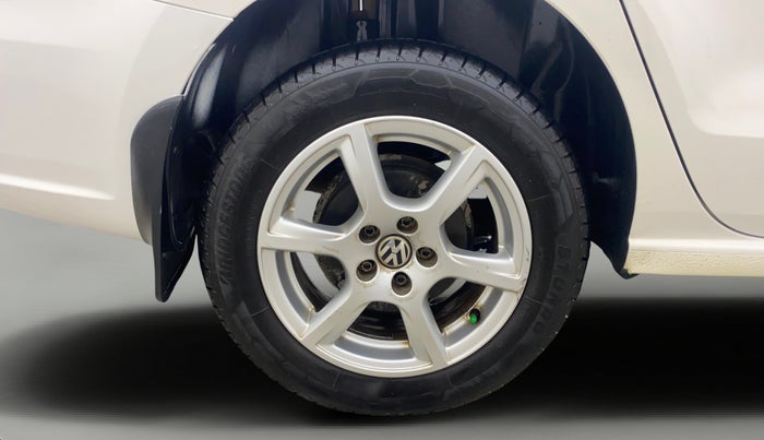 2013 Volkswagen Vento HIGHLINE DIESEL 1.6, Diesel, Manual, 70,042 km, Right Rear Wheel