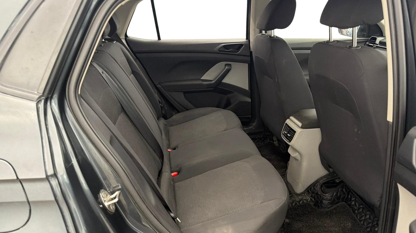 2021 Skoda KUSHAQ ACTIVE 1.0L TSI MT, Petrol, Manual, 40,946 km, Right Side Rear Door Cabin