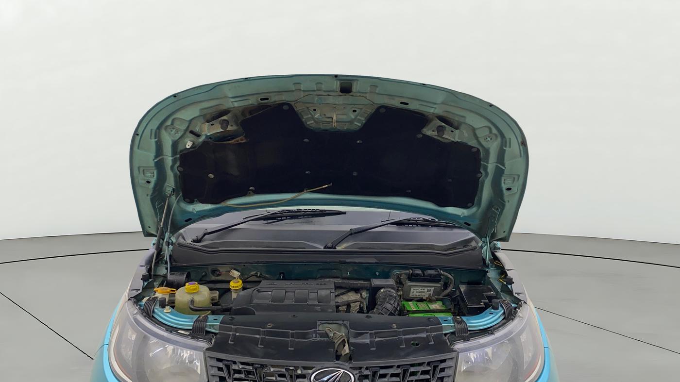 2016 Mahindra Kuv100 K6 5 STR, Petrol, Manual, 64,900 km, Open Bonet