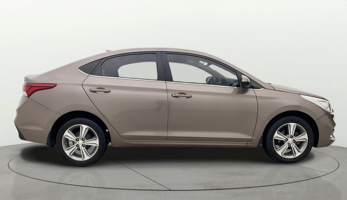 2018 Hyundai Verna 1.6 VTVT SX, Petrol, Manual, 74,563 km, Right Side View