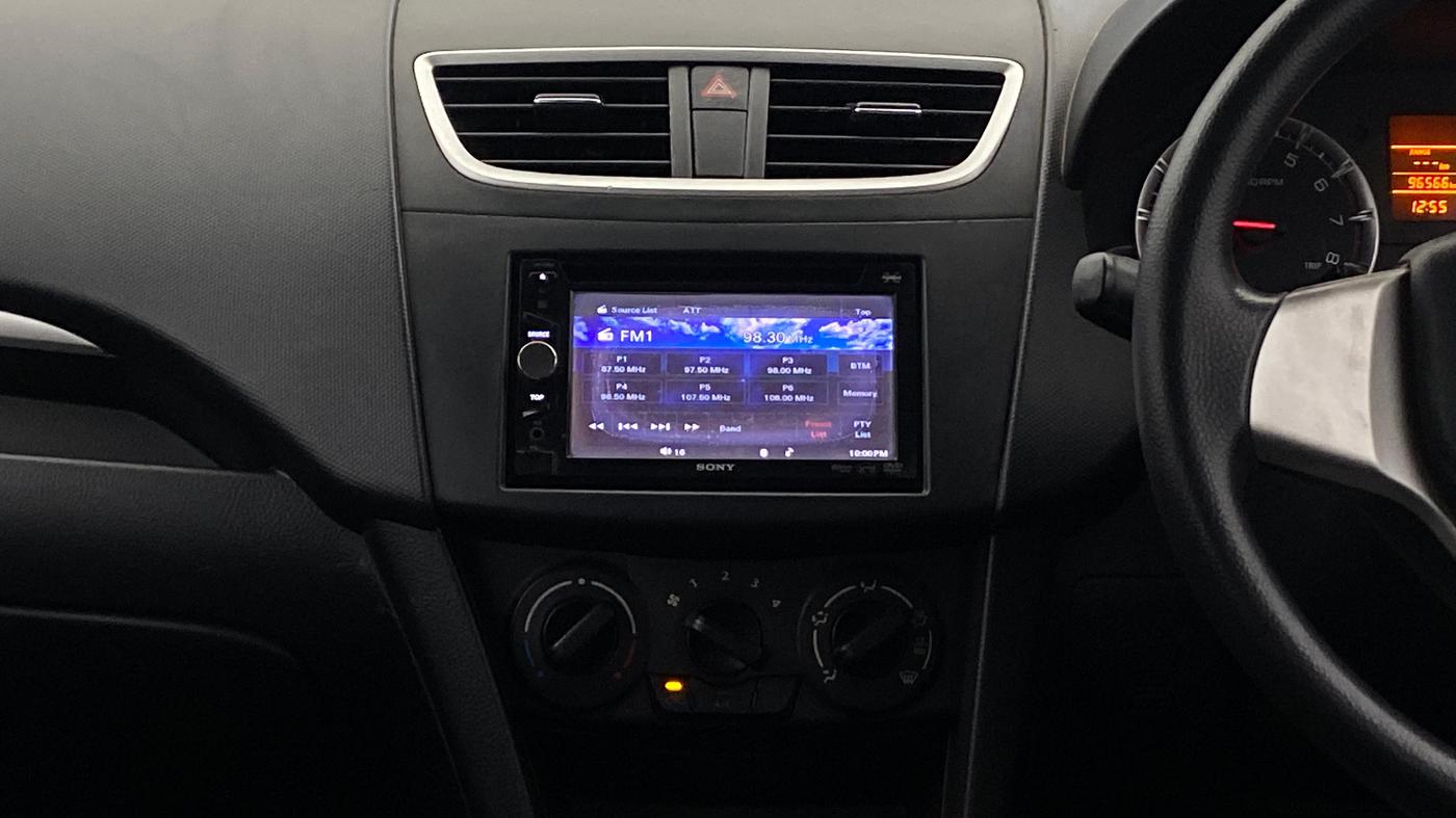 2013 Maruti Swift VXI, Petrol, Manual, 96,561 km, Air Conditioner