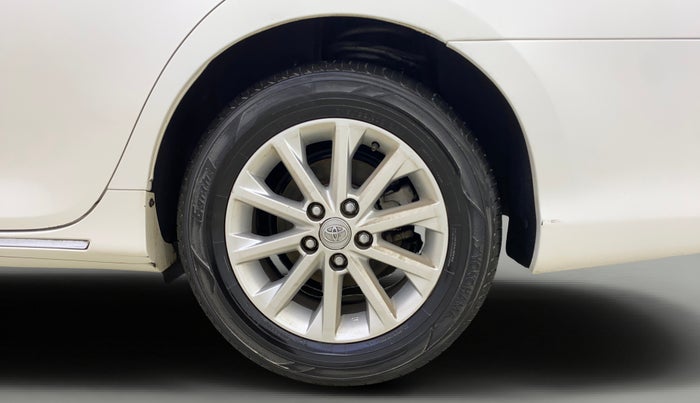 2014 Toyota Camry 2.5L AT, Petrol, Automatic, 30,555 km, Left Rear Wheel
